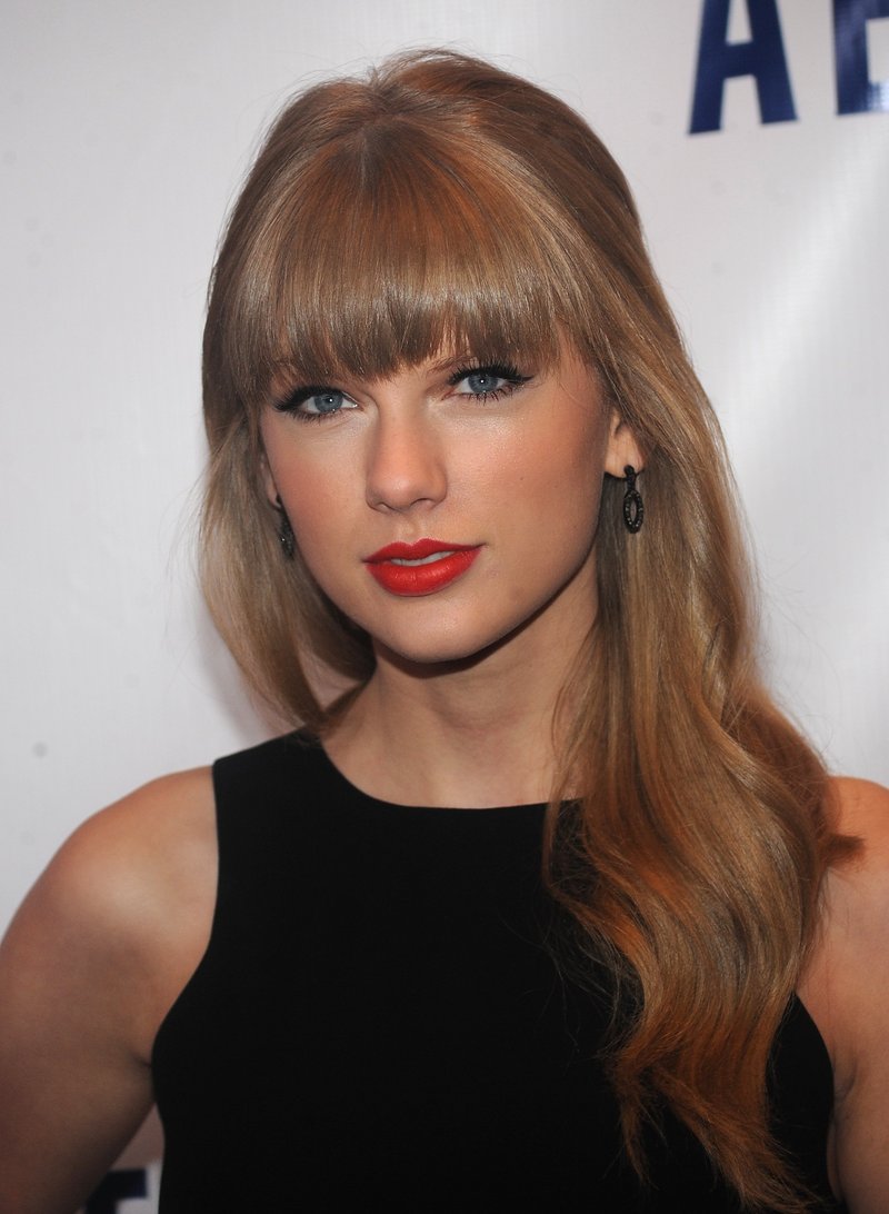 Taylor Swift at Z100's 2012 Jingle Ball — photo 342
