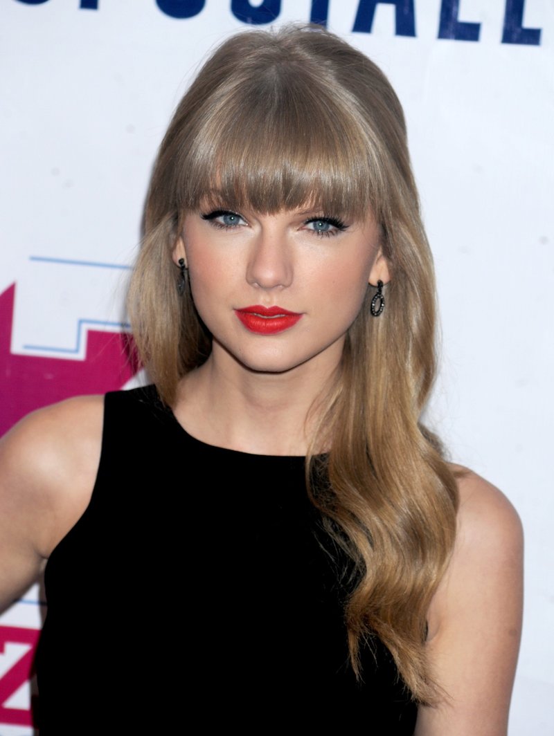 Taylor Swift at Z100's 2012 Jingle Ball — photo 349