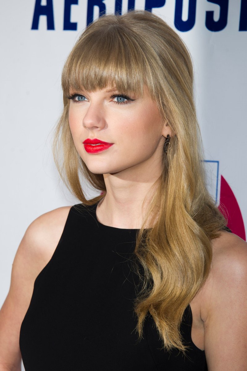 Taylor Swift at Z100's 2012 Jingle Ball — photo 358
