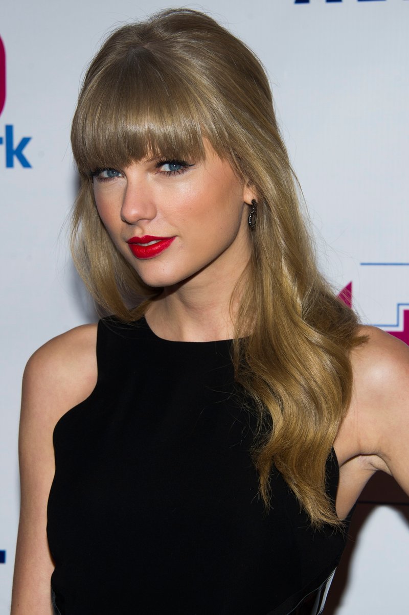 Taylor Swift at Z100's 2012 Jingle Ball — photo 382