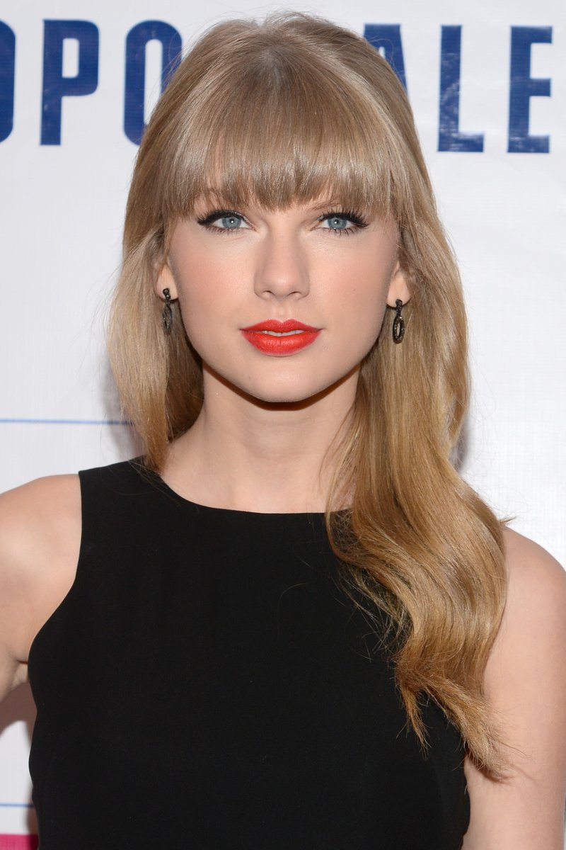 Taylor Swift at Z100's 2012 Jingle Ball — photo 392