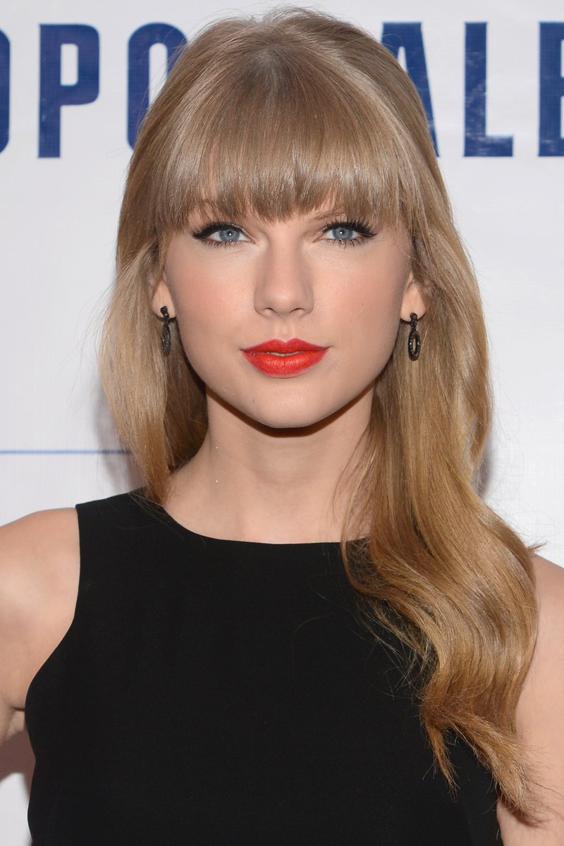 Taylor Swift at Z100's 2012 Jingle Ball — photo 398