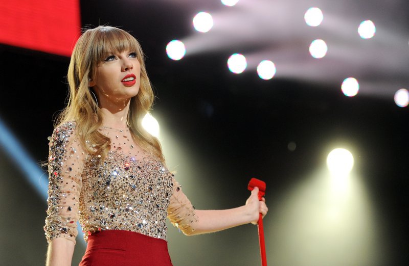 Taylor Swift at Z100's 2012 Jingle Ball — photo 418