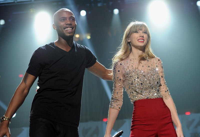Taylor Swift at Z100's 2012 Jingle Ball — photo 429
