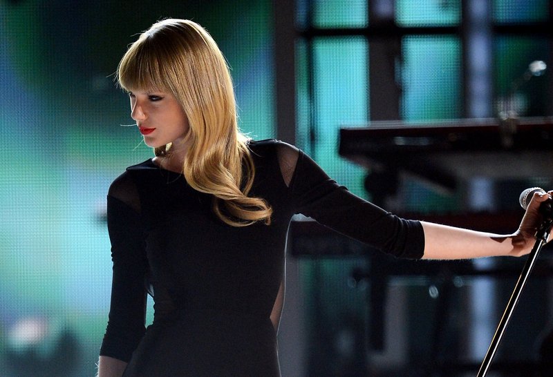 Taylor Swift at ACM Presents: Tim McGraw's Superstar Summer Night — photo 53
