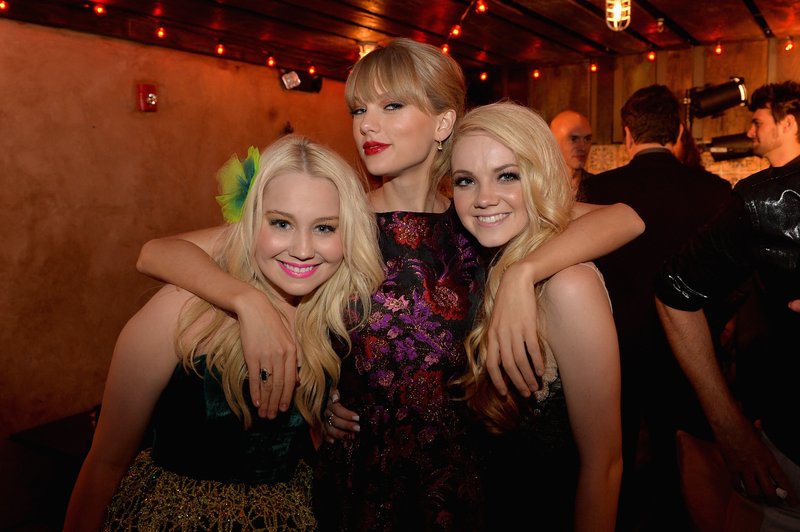 Taylor Swift at Big Machine Label Group CMA Awards After Party — photo 4