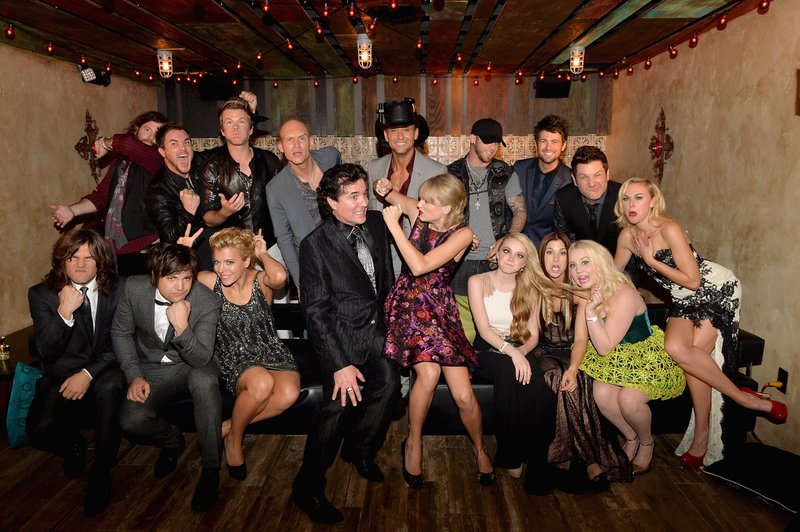 Taylor Swift at Big Machine Label Group CMA Awards After Party — photo 6