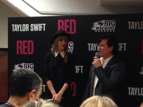 Taylor Swift at Big Machine Records Press Party — photo 4