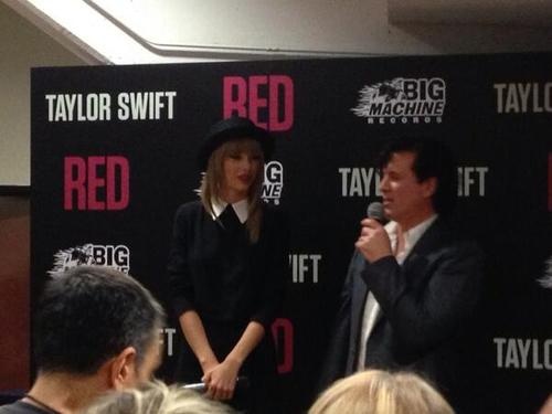 Taylor Swift at Big Machine Records Press Party — photo 4