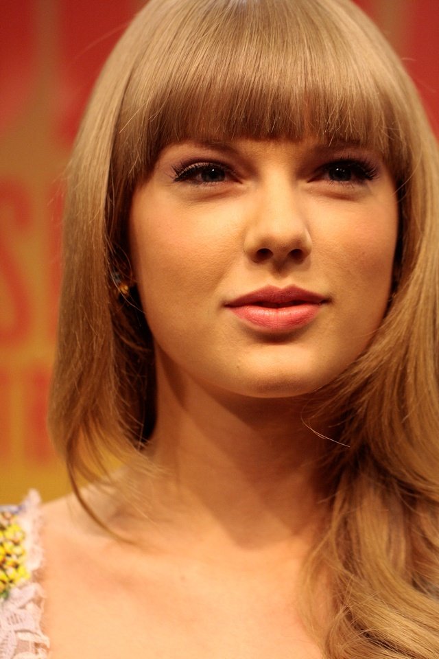 Taylor Swift at 2013 CMA Music Festival Press Conference — photo 33