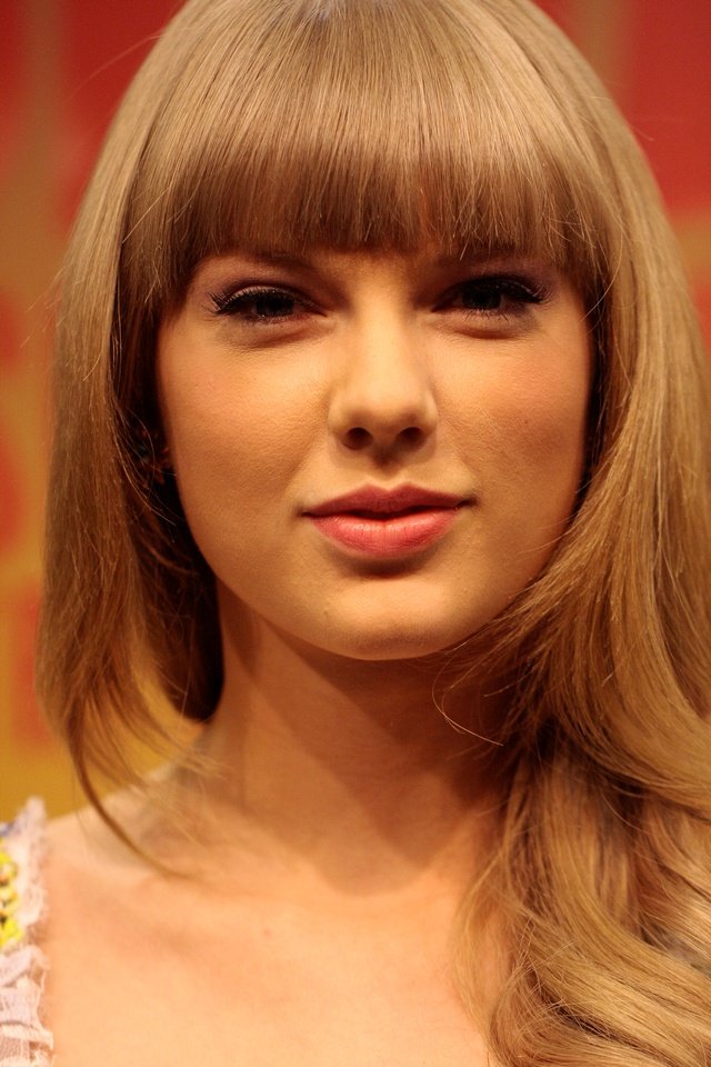 Taylor Swift at 2013 CMA Music Festival Press Conference — photo 34