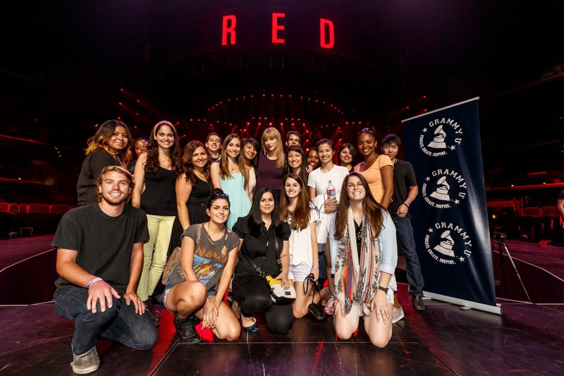 Taylor Swift at GRAMMY U SoundChecks With Taylor Swift — photo 5
