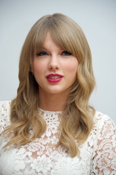 Taylor Swift at "One Chance" Press Conference — photo 4