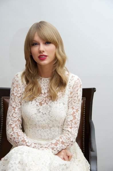 Taylor Swift at "One Chance" Press Conference — photo 16