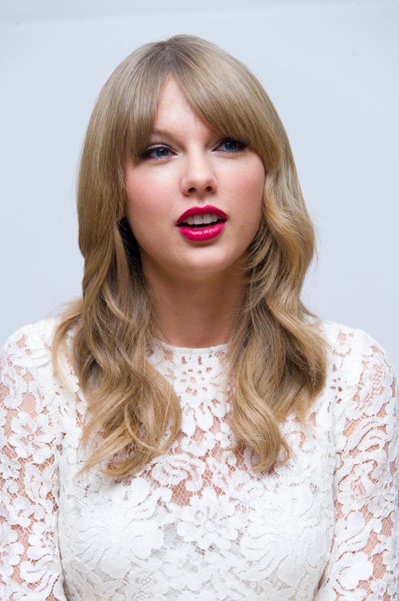 Taylor Swift at "One Chance" Press Conference — photo 29
