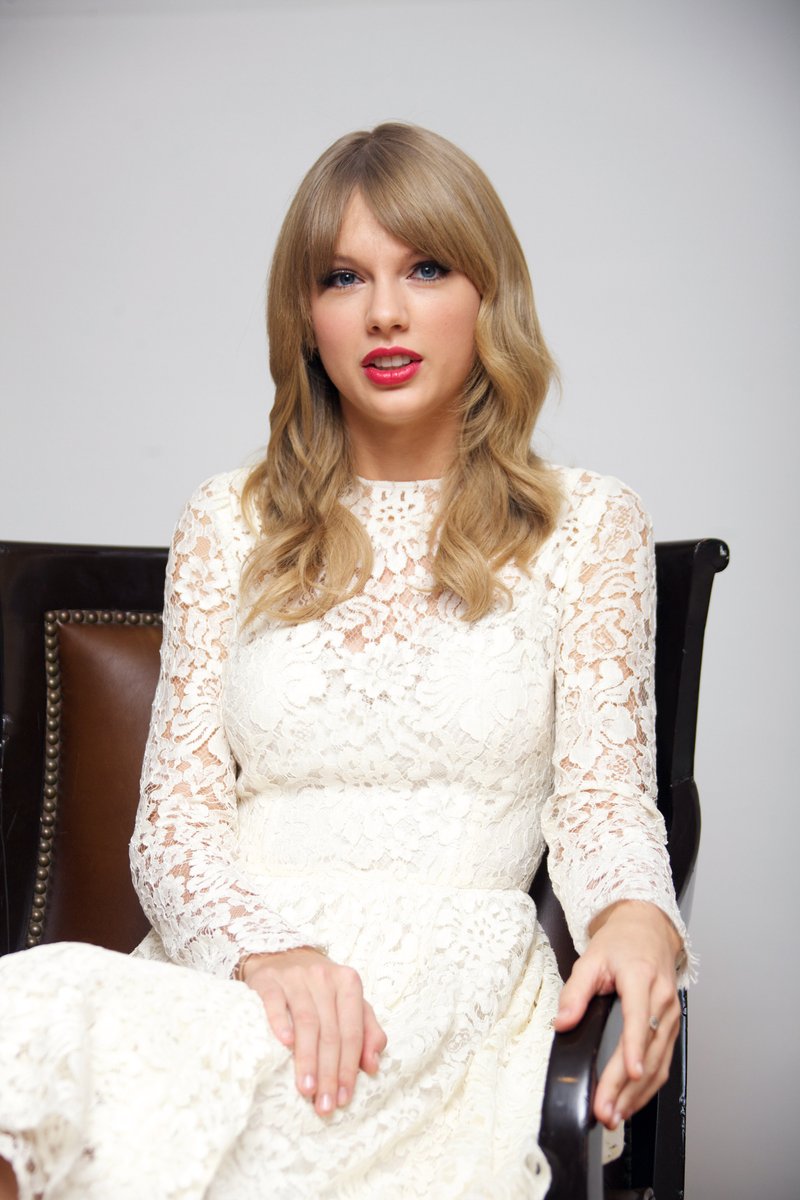 Taylor Swift at "One Chance" Press Conference — photo 36