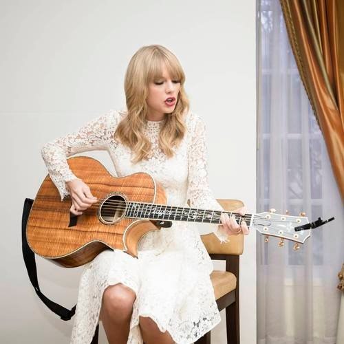 Taylor Swift at "One Chance" Press Conference — photo 55