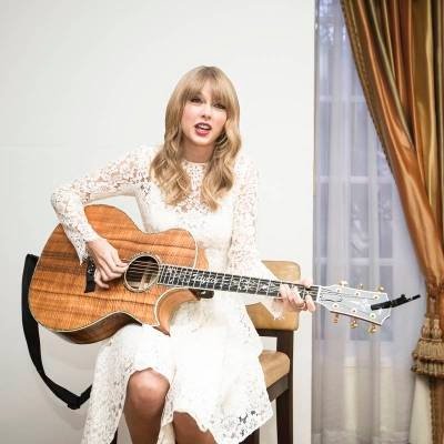 Taylor Swift at "One Chance" Press Conference — photo 60