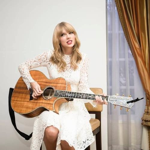 Taylor Swift at "One Chance" Press Conference — photo 65