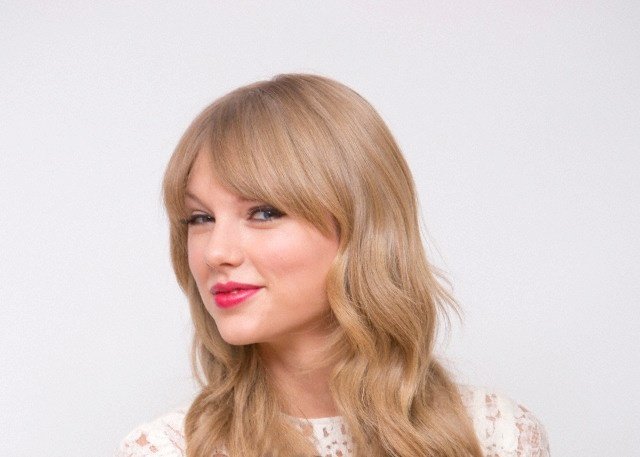 Taylor Swift at "One Chance" Press Conference — photo 90