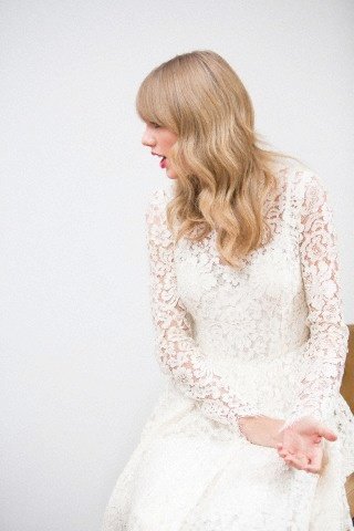 Taylor Swift at "One Chance" Press Conference — photo 95