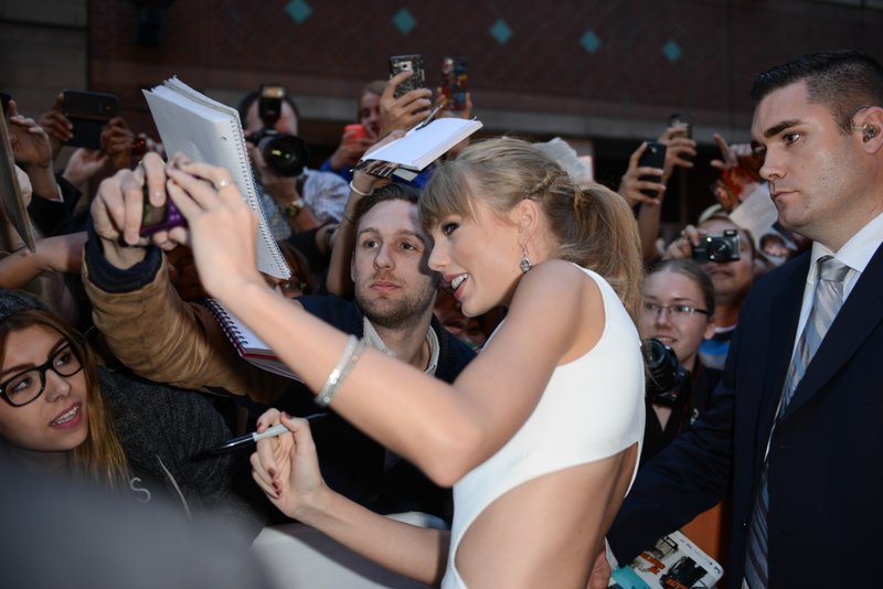 Taylor Swift at "One Chance" World Premiere — photo 67