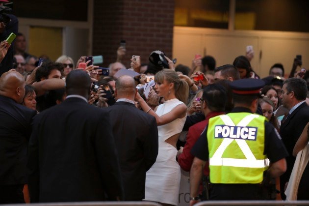 Taylor Swift at "One Chance" World Premiere — photo 108