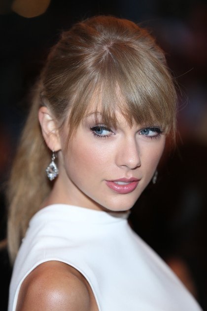 Taylor Swift at "One Chance" World Premiere — photo 117