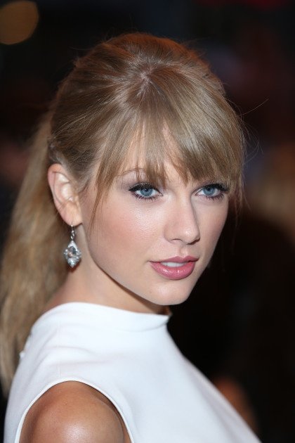Taylor Swift at "One Chance" World Premiere — photo 119