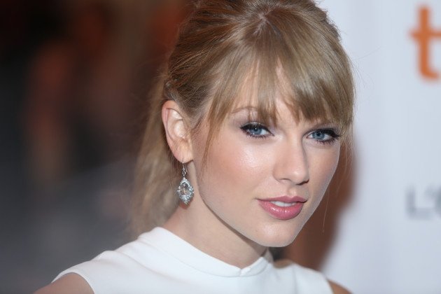 Taylor Swift at "One Chance" World Premiere — photo 122