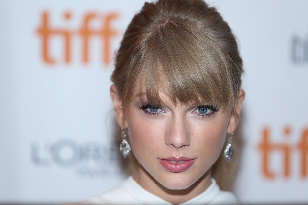 Taylor Swift at "One Chance" World Premiere — photo 124