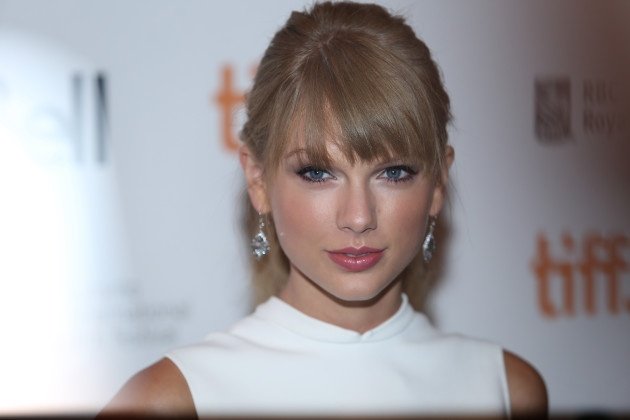 Taylor Swift at "One Chance" World Premiere — photo 126