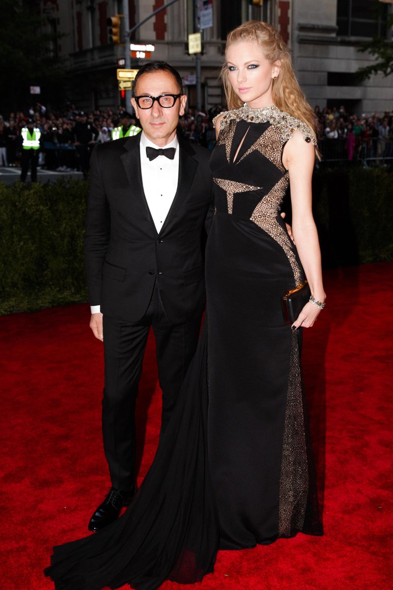 Taylor Swift at "PUNK: Chaos To Couture" Costume Institute Gala — photo 114