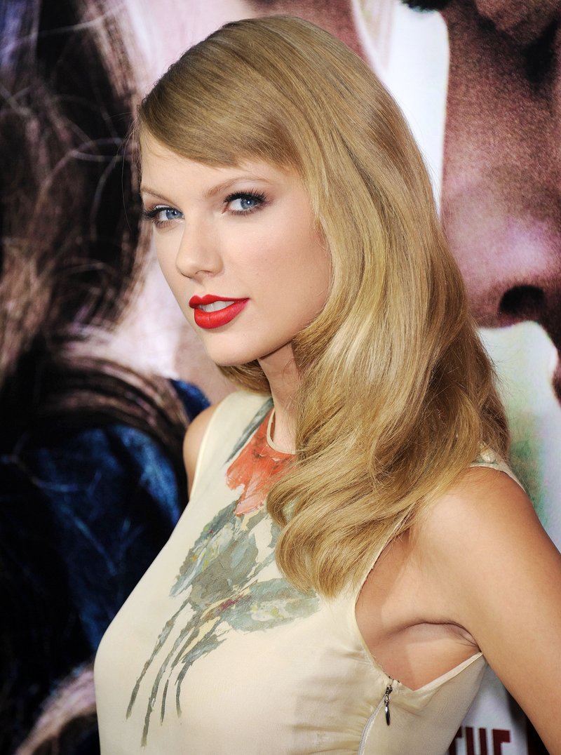 Taylor Swift at "Romeo And Juliet" Premiere — photo 12