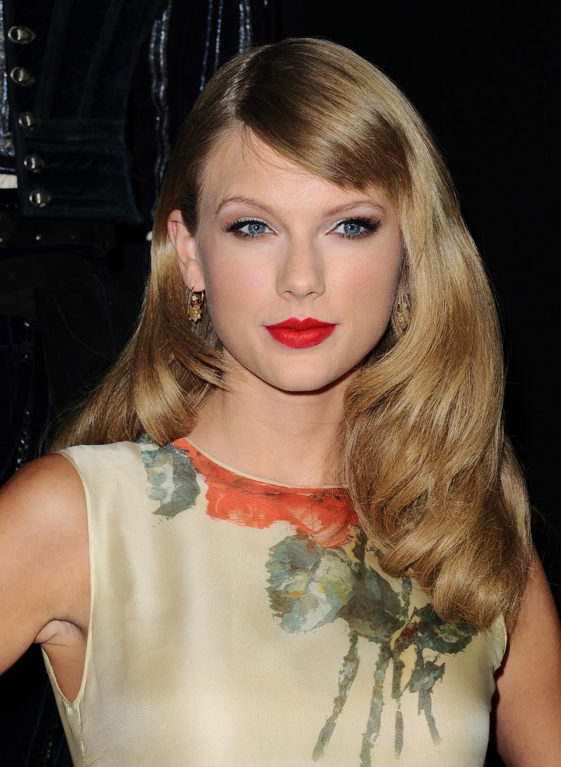 Taylor Swift at "Romeo And Juliet" Premiere — photo 44