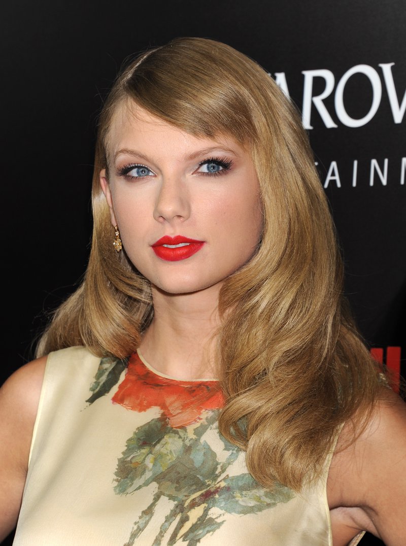 Taylor Swift at "Romeo And Juliet" Premiere — photo 113