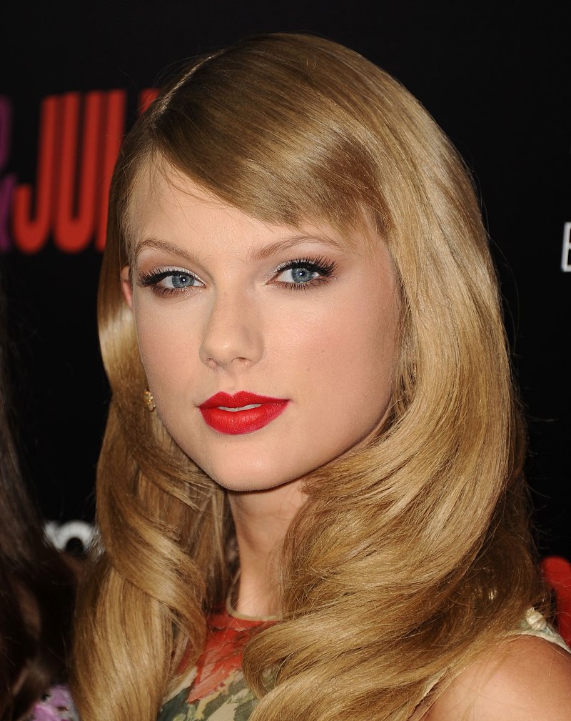 Taylor Swift at "Romeo And Juliet" Premiere — photo 140