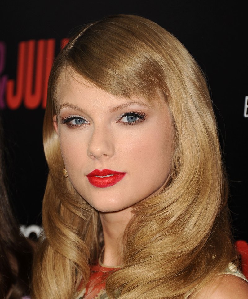 Taylor Swift at "Romeo And Juliet" Premiere — photo 213