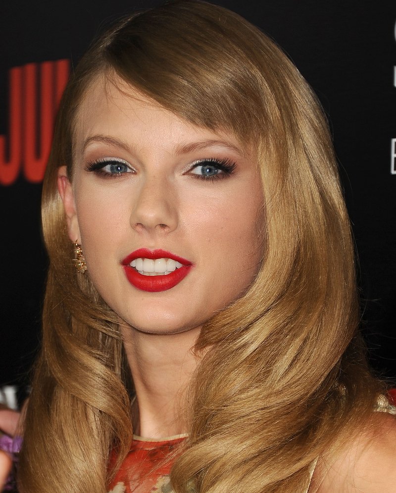 Taylor Swift at "Romeo And Juliet" Premiere — photo 237