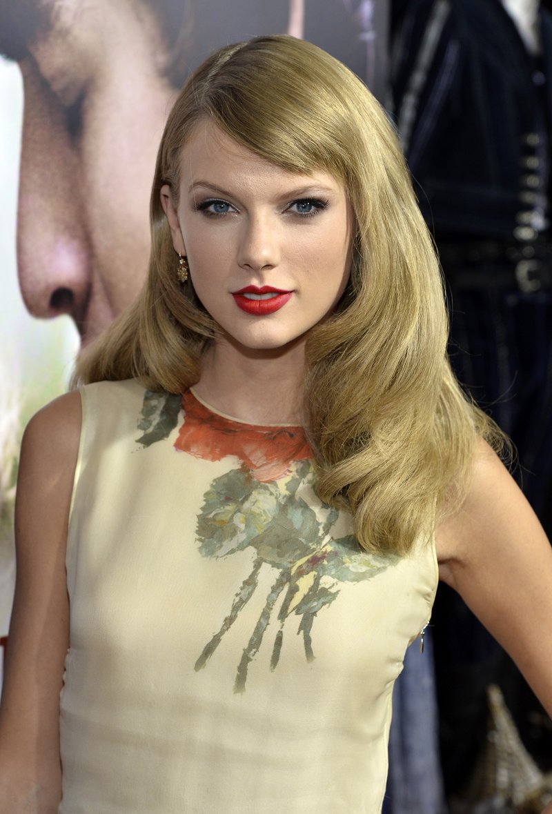 Taylor Swift at "Romeo And Juliet" Premiere — photo 257