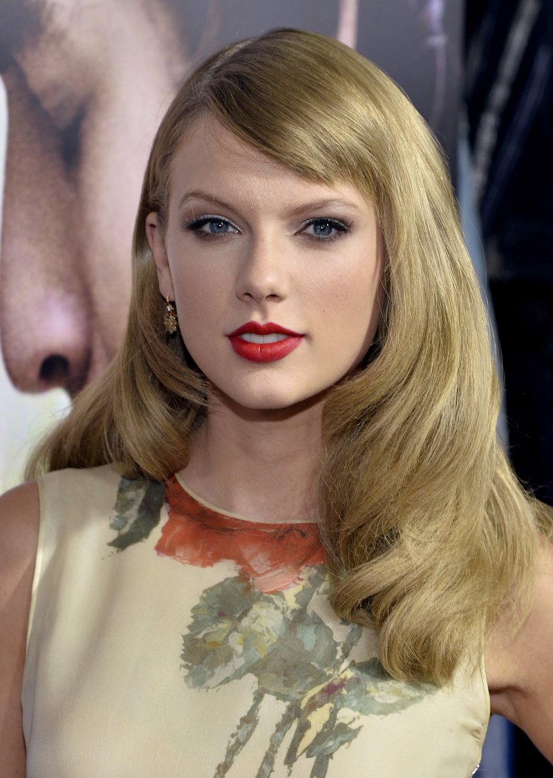 Taylor Swift at "Romeo And Juliet" Premiere — photo 260