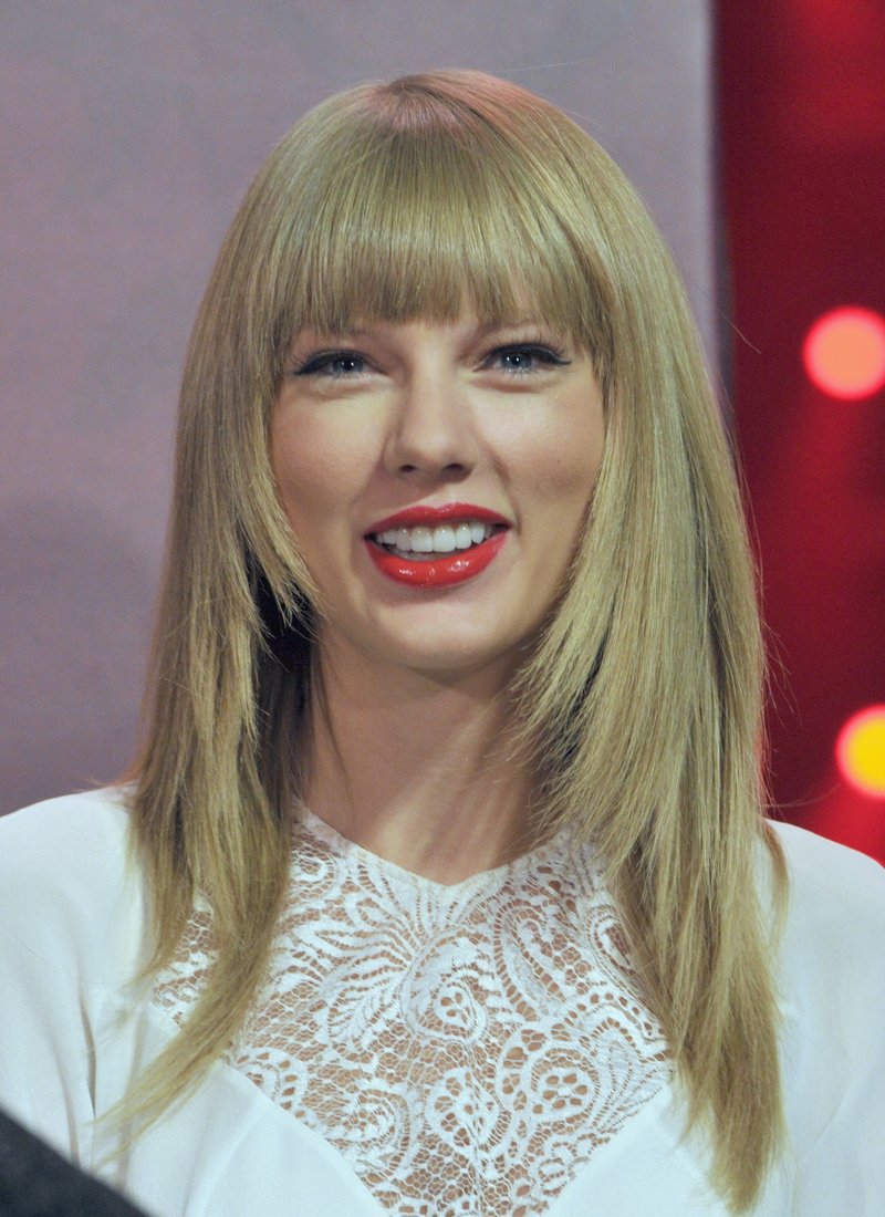 Taylor Swift at Staples Center Press Conference — photo 20