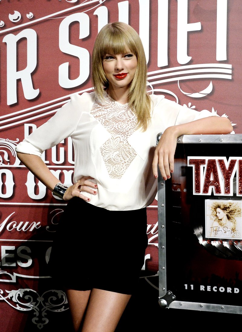 Taylor Swift at Staples Center Press Conference — photo 108