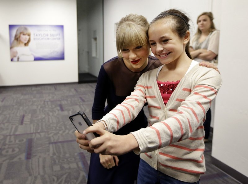Taylor Swift at Taylor Swift Education Center  Opening — photo 12