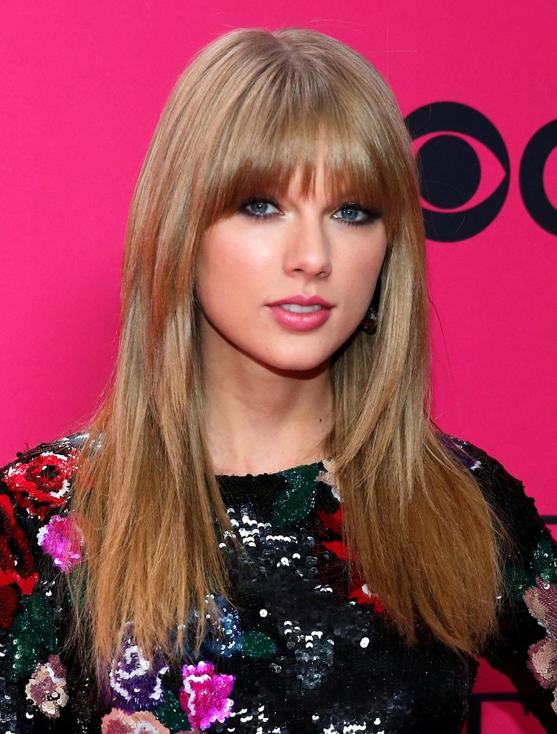 Taylor Swift at 2013 Victoria's Secret Fashion Show — photo 20