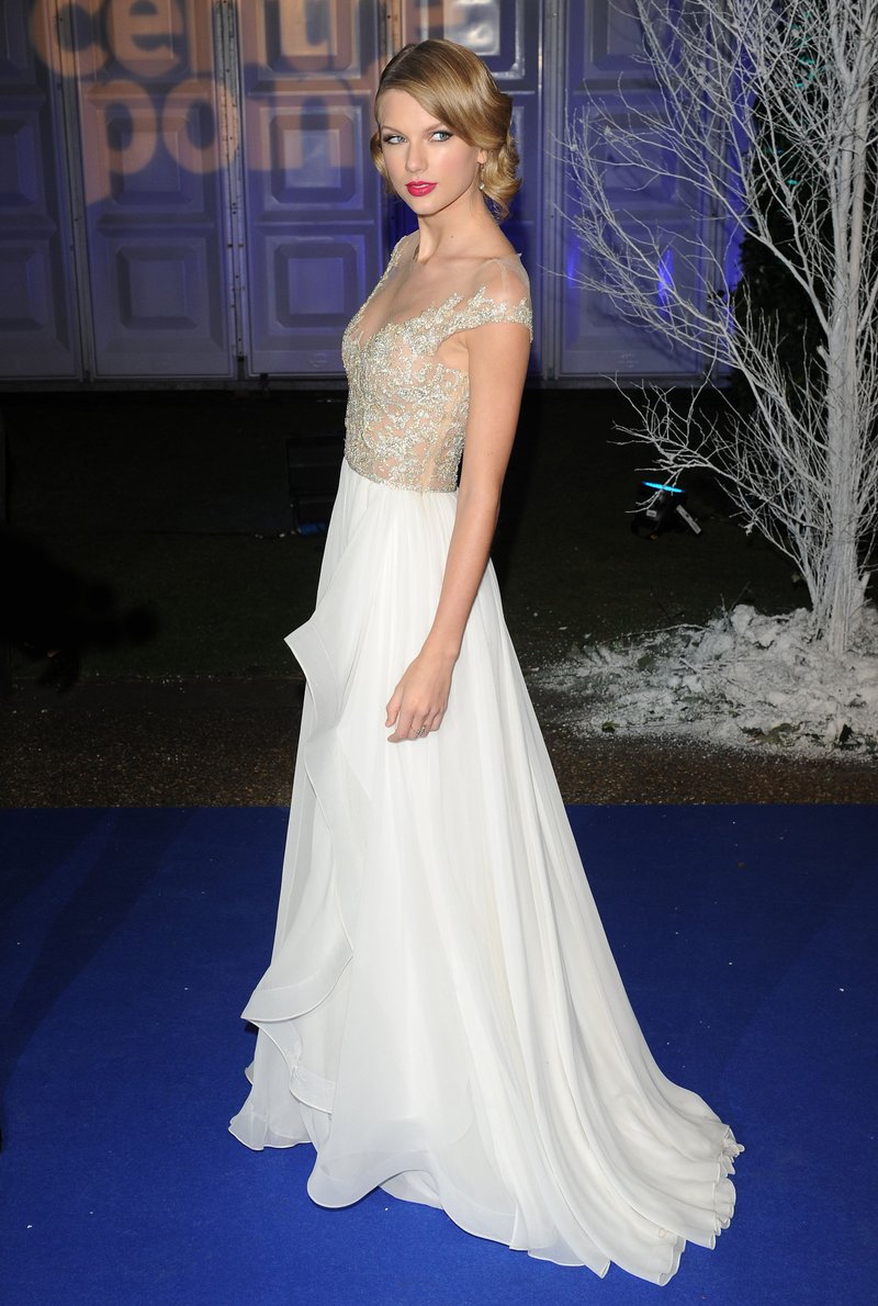Taylor Swift at Winter Whites Gala — photo 86