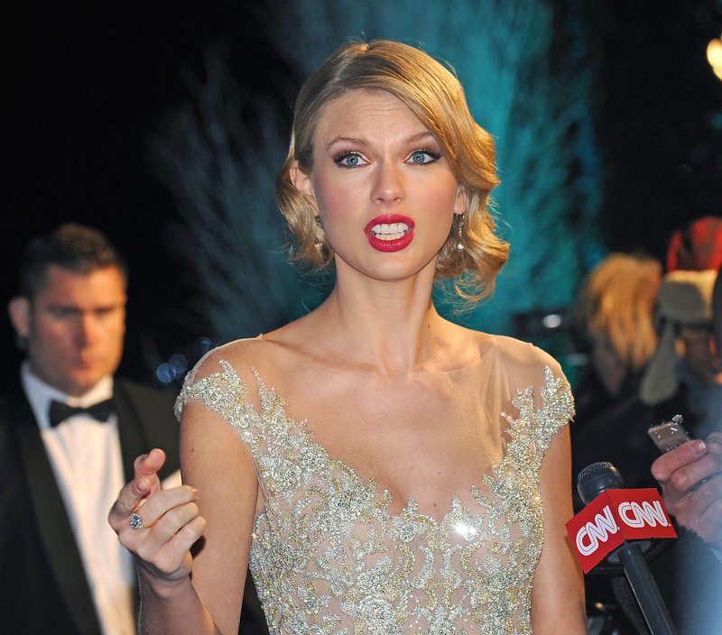 Taylor Swift at Winter Whites Gala — photo 89