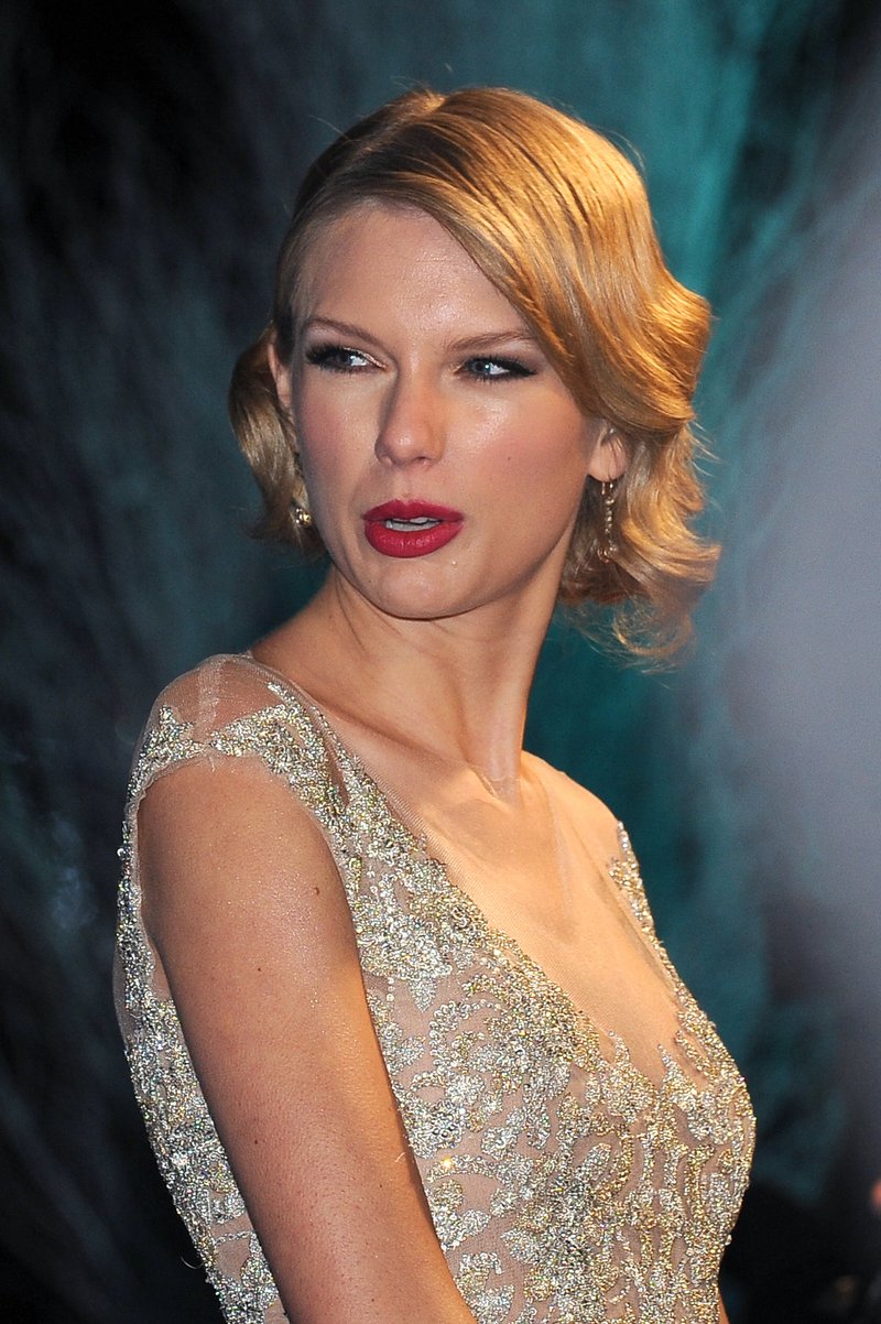 Taylor Swift at Winter Whites Gala — photo 92