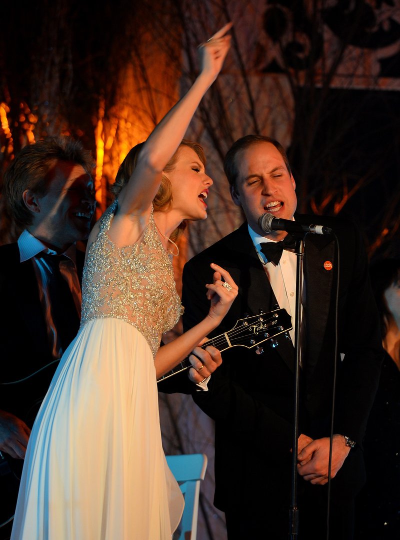 Taylor Swift at Winter Whites Gala — photo 139