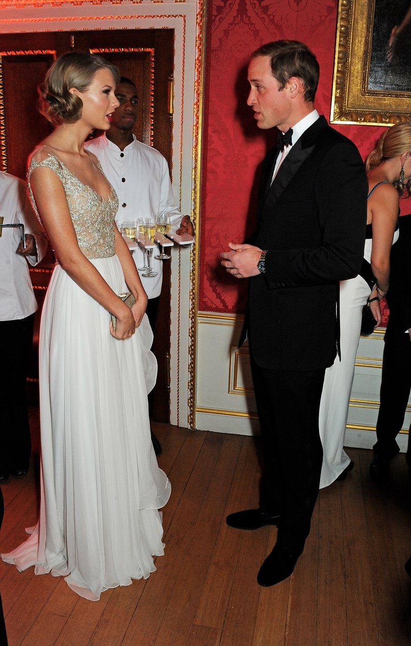 Taylor Swift at Winter Whites Gala — photo 153